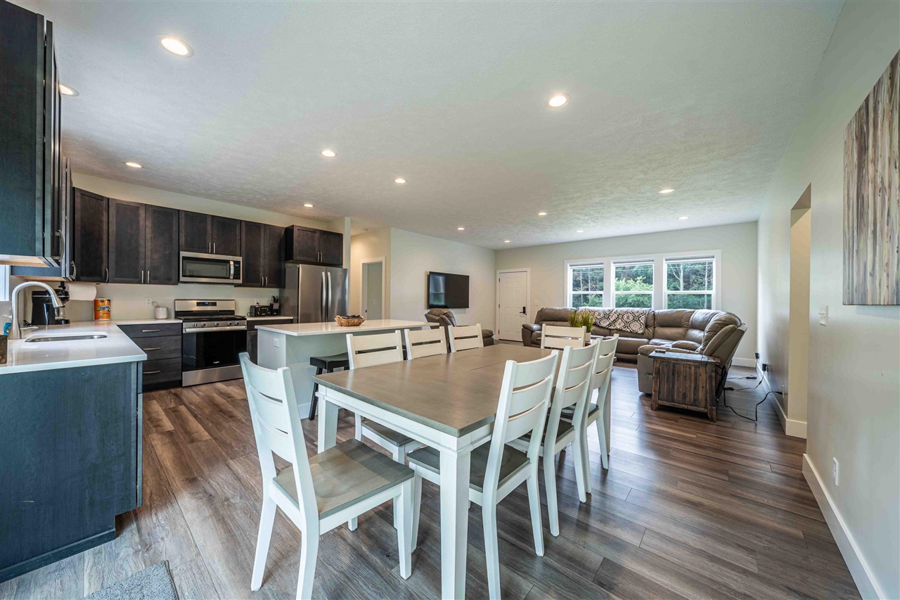 7920 W Juniper Beach Road, Mears, MI, 49436-9300