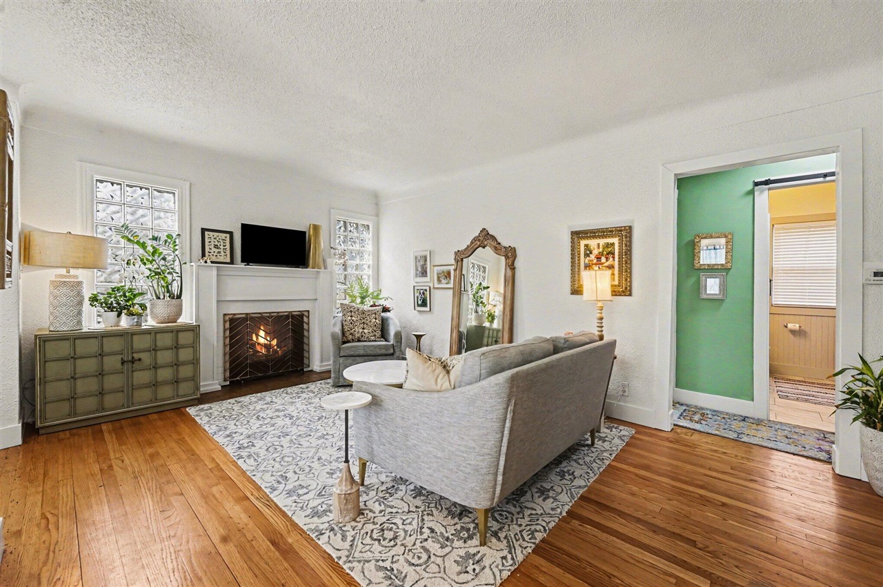 1427 Philadelphia Avenue, Grand Rapids, MI, 49507-2233