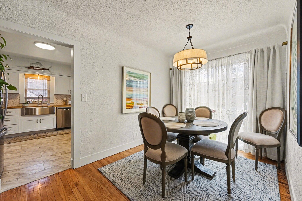 1427 Philadelphia Avenue, Grand Rapids, MI, 49507-2233