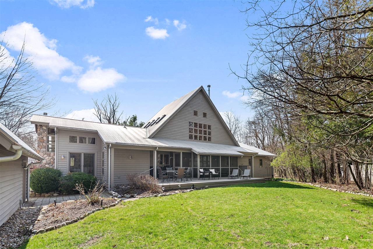 13670 Cottonwood Lane, Harbert, MI, 49115