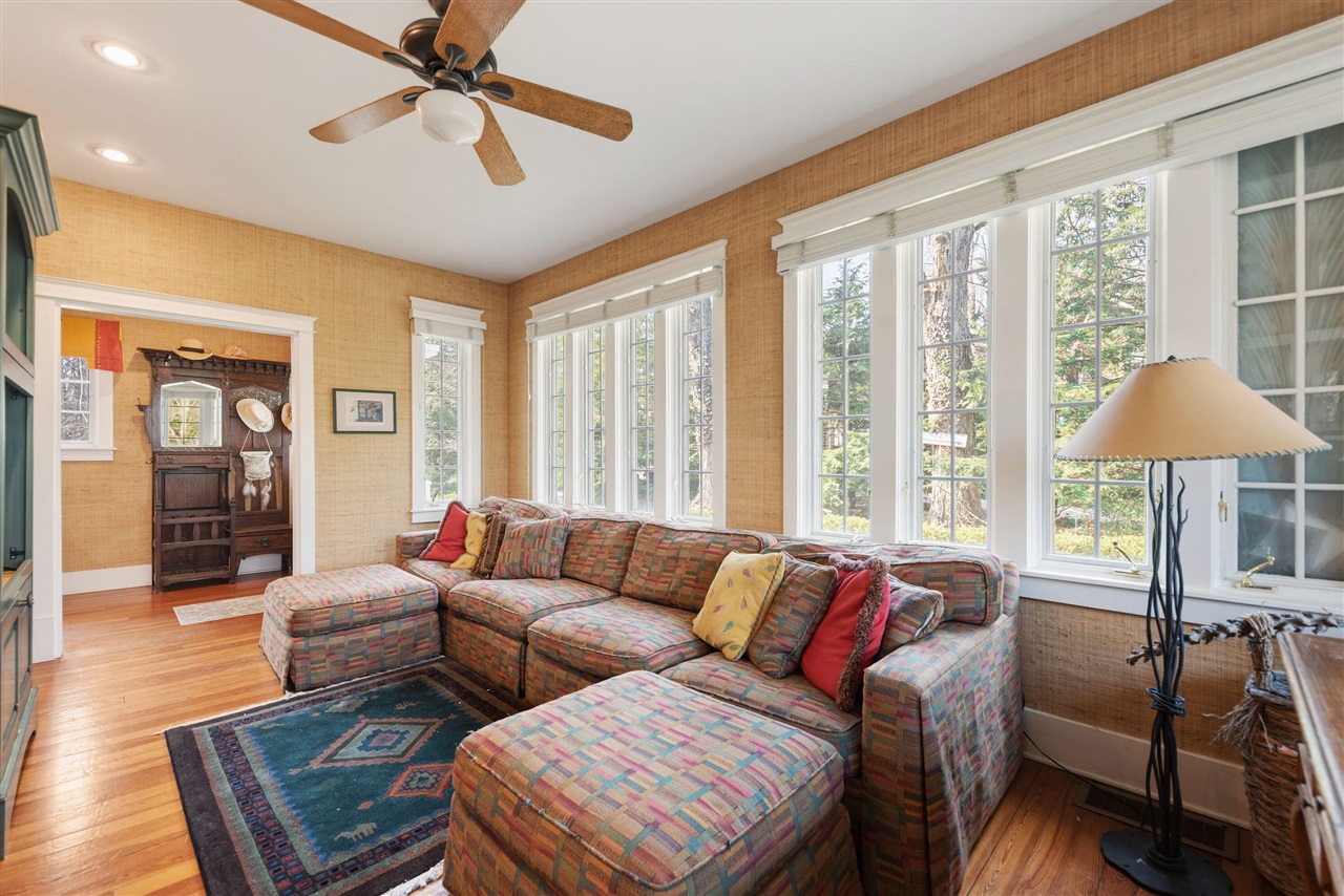 14895 Lakeshore Road, Lakeside, MI, 49116-9726