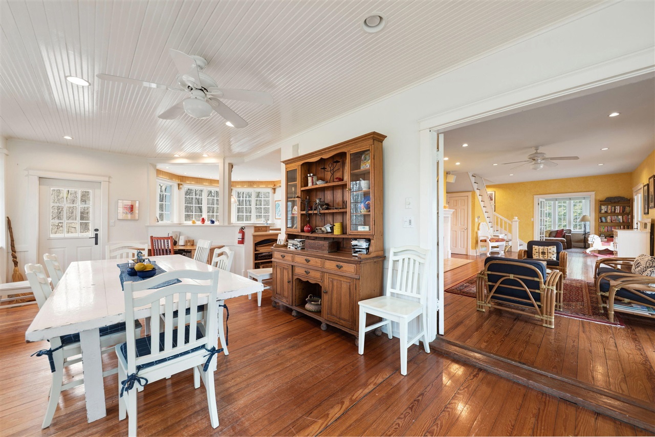 14895 Lakeshore Road, Lakeside, MI, 49116-9726