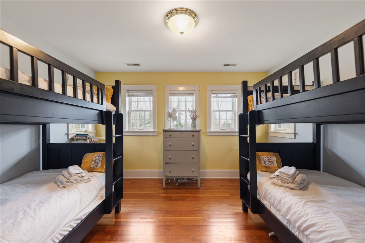 14895 Lakeshore Road, Lakeside, MI, 49116-9726