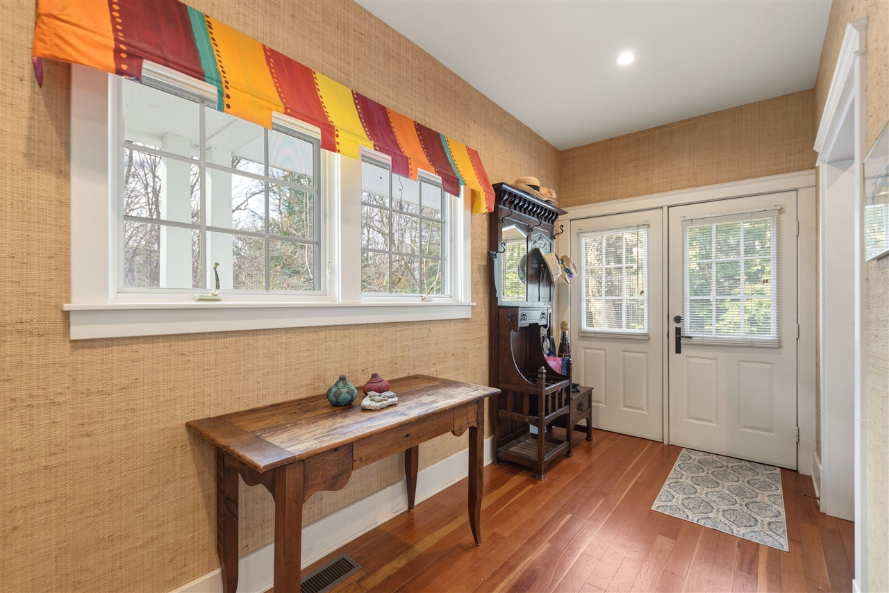 14895 Lakeshore Road, Lakeside, MI, 49116-9726