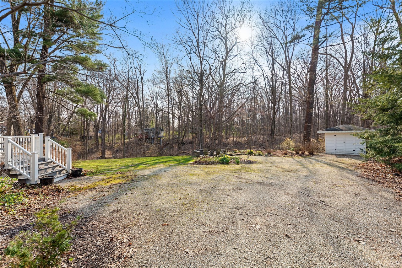 14895 Lakeshore Road, Lakeside, MI, 49116-9726