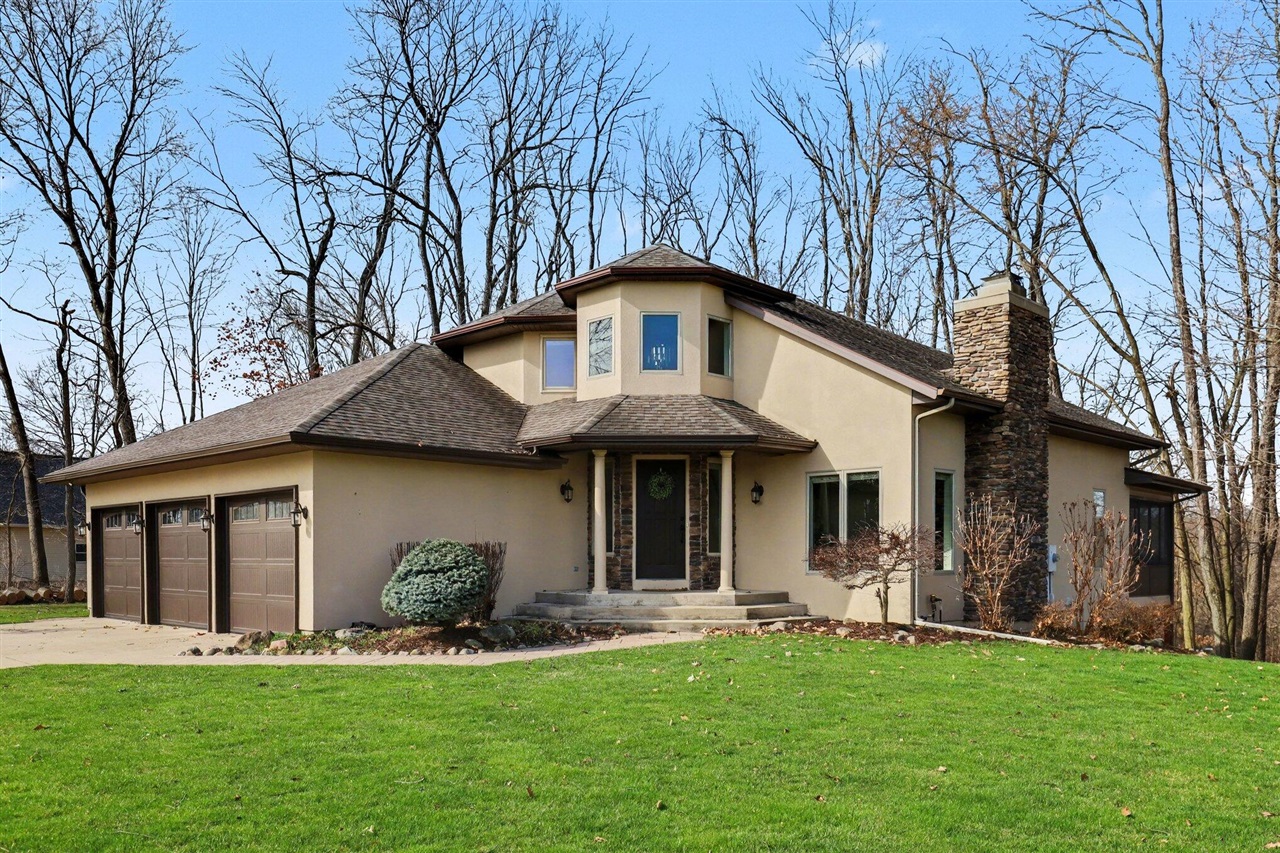 2011 Knollpoint Drive, Ada, MI, 49301-9249