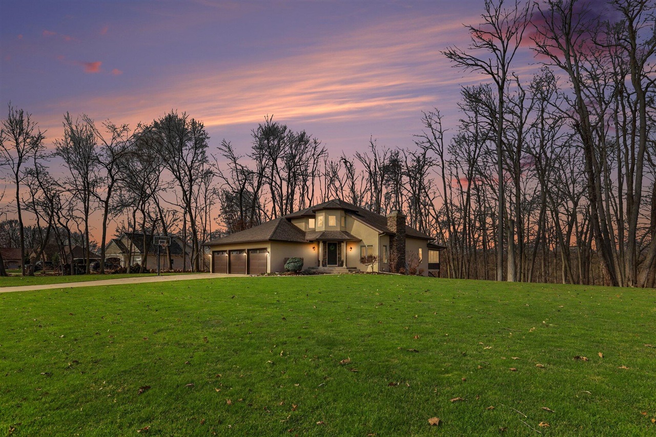 2011 Knollpoint Drive, Ada, MI, 49301-9249