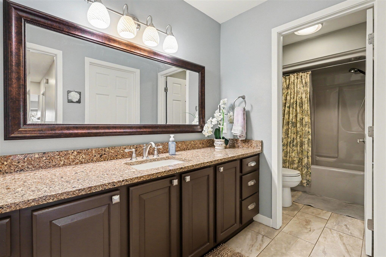 2011 Knollpoint Drive, Ada, MI, 49301-9249