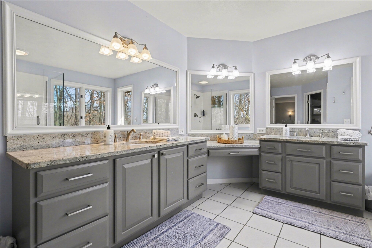 2011 Knollpoint Drive, Ada, MI, 49301-9249