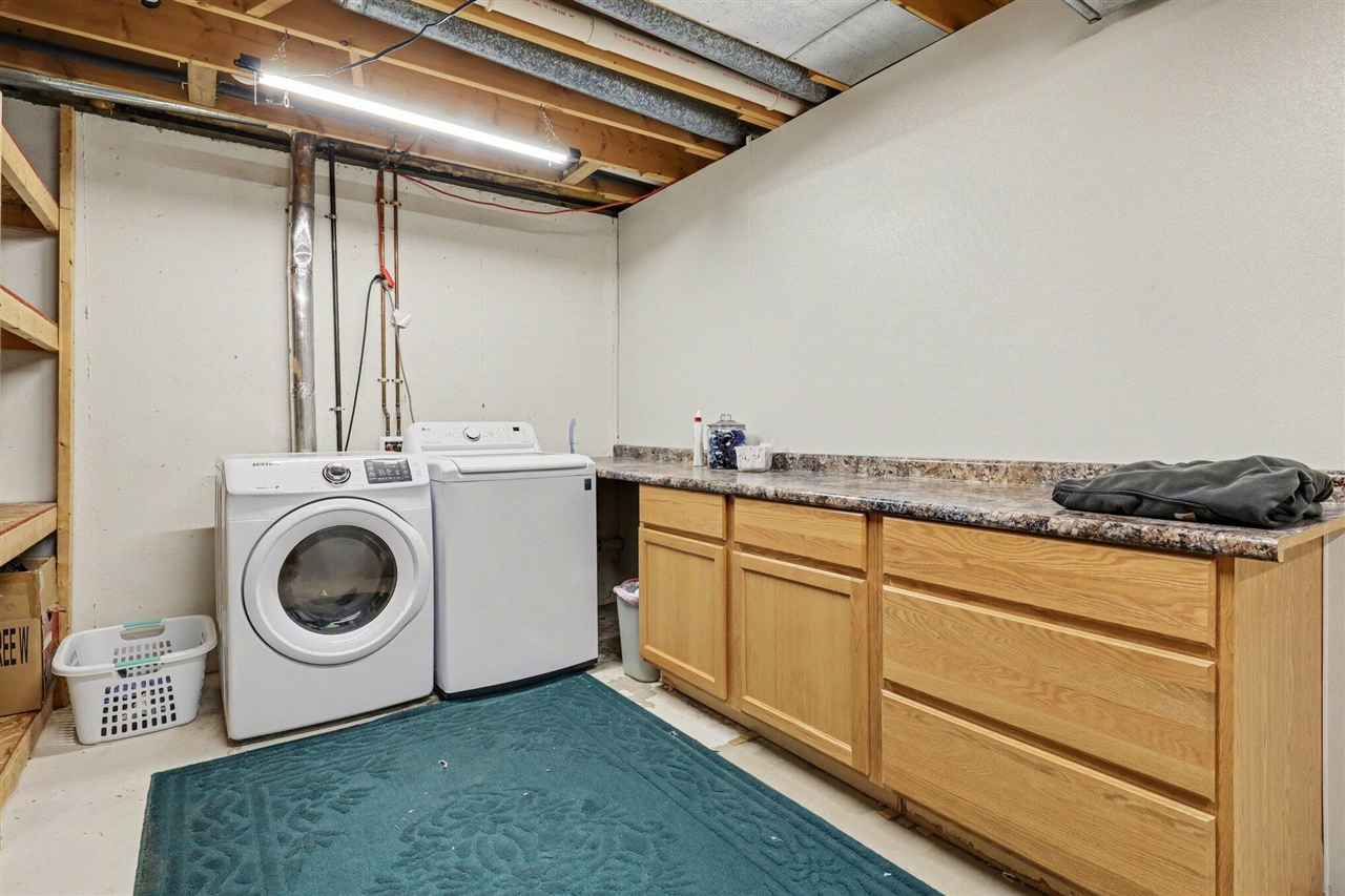 2011 Knollpoint Drive, Ada, MI, 49301-9249