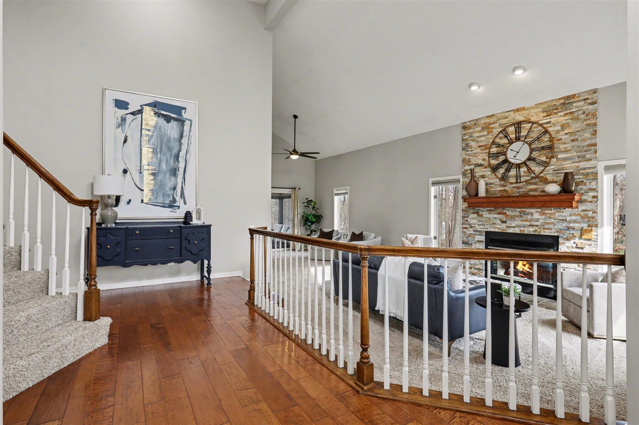 2011 Knollpoint Drive, Ada, MI, 49301-9249