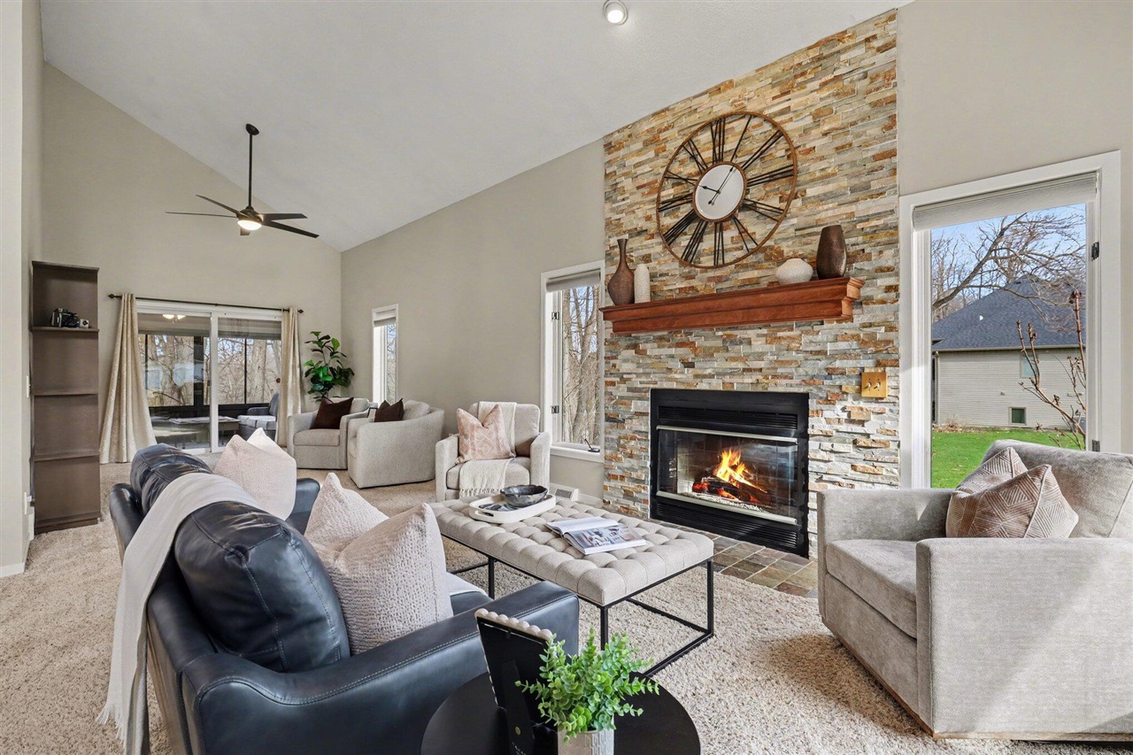 2011 Knollpoint Drive, Ada, MI, 49301-9249