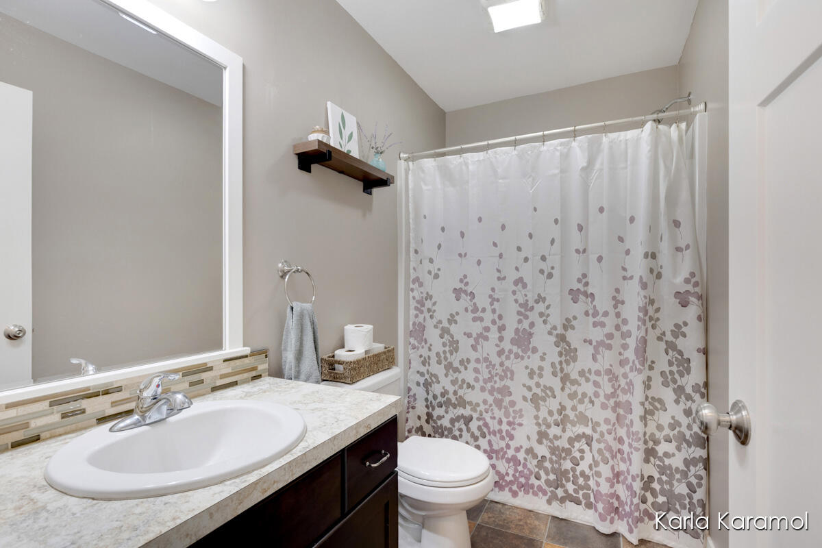 7077 Penn Court, Portland, MI, 48875-2200