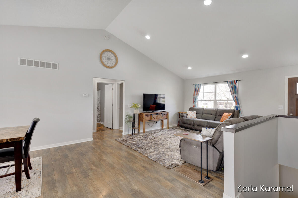 7077 Penn Court, Portland, MI, 48875-2200