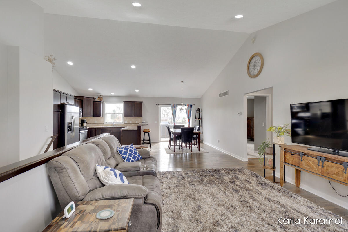 7077 Penn Court, Portland, MI, 48875-2200