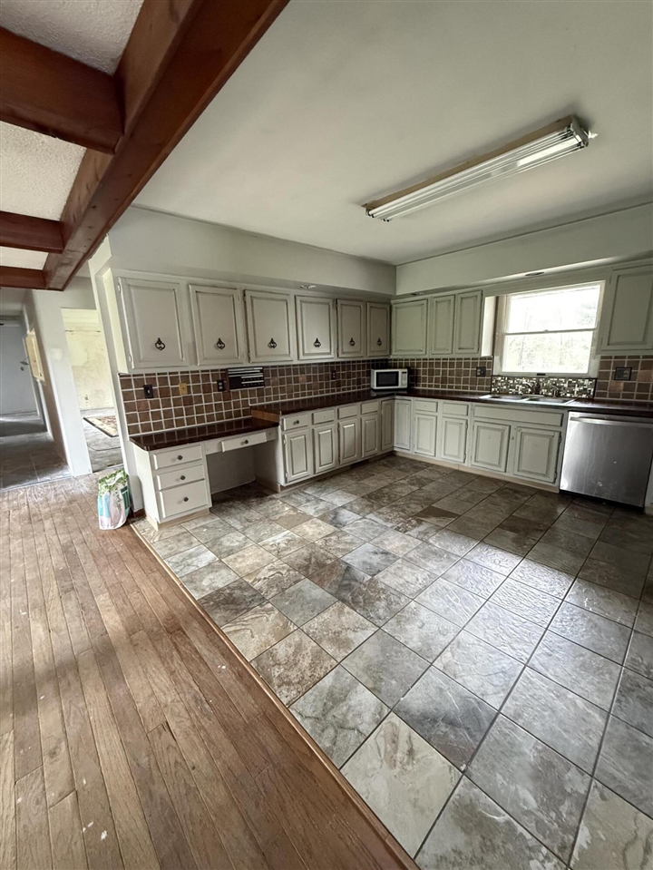 8691 Clarklake Road, Clarklake, MI, 49234-9709