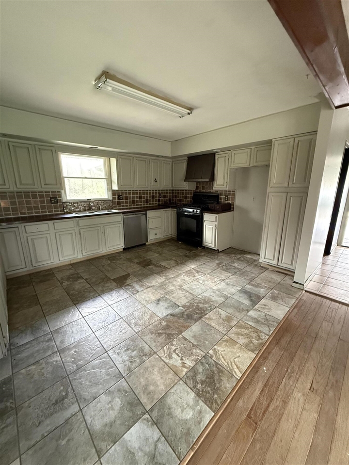 8691 Clarklake Road, Clarklake, MI, 49234-9709