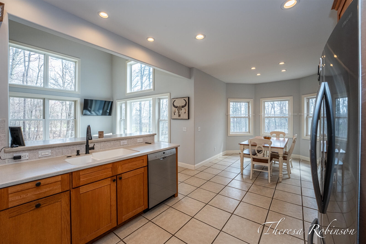 2232 Pointe North Drive, Cedar Springs, MI, 49319-7941