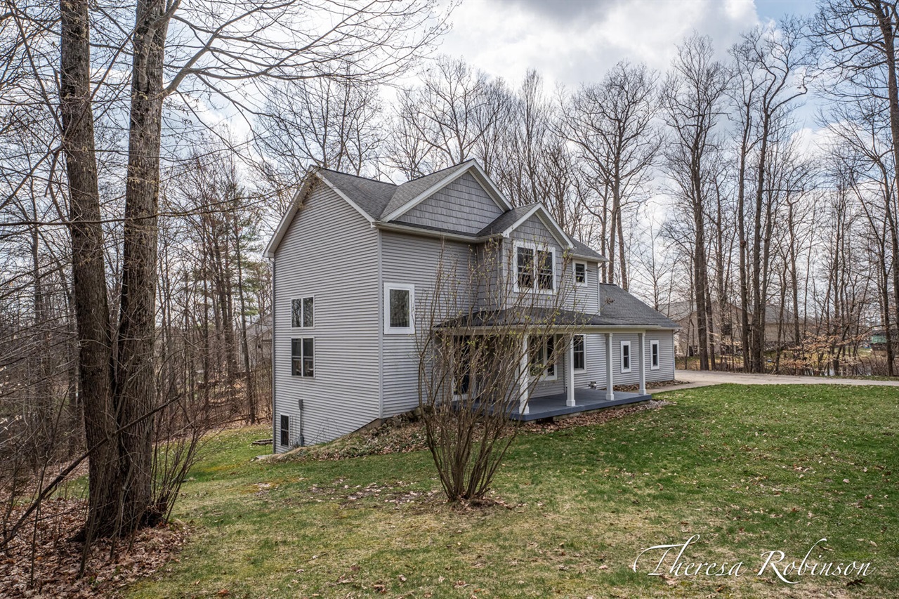 2232 Pointe North Drive, Cedar Springs, MI, 49319-7941