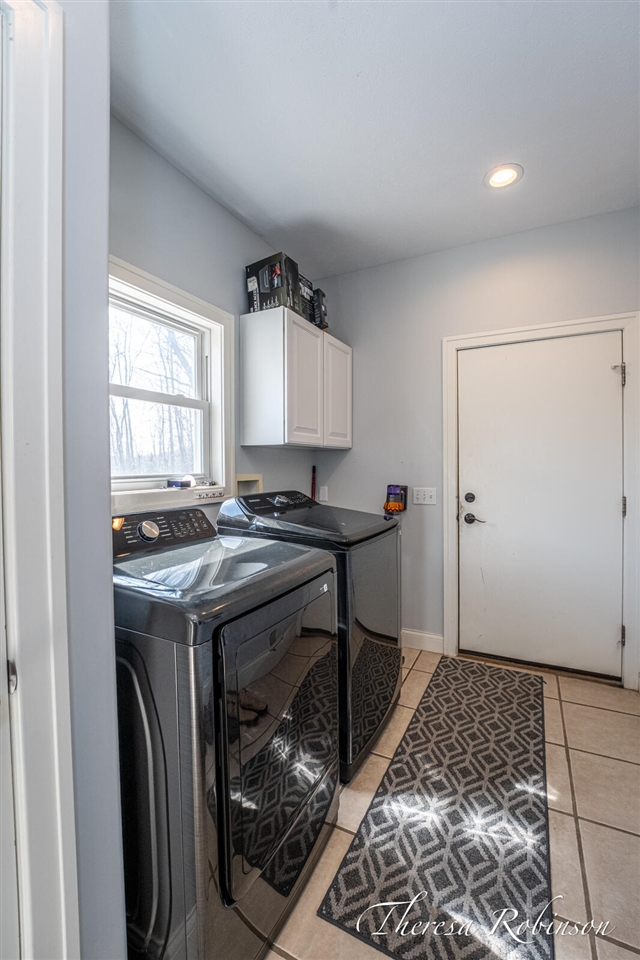 2232 Pointe North Drive, Cedar Springs, MI, 49319-7941