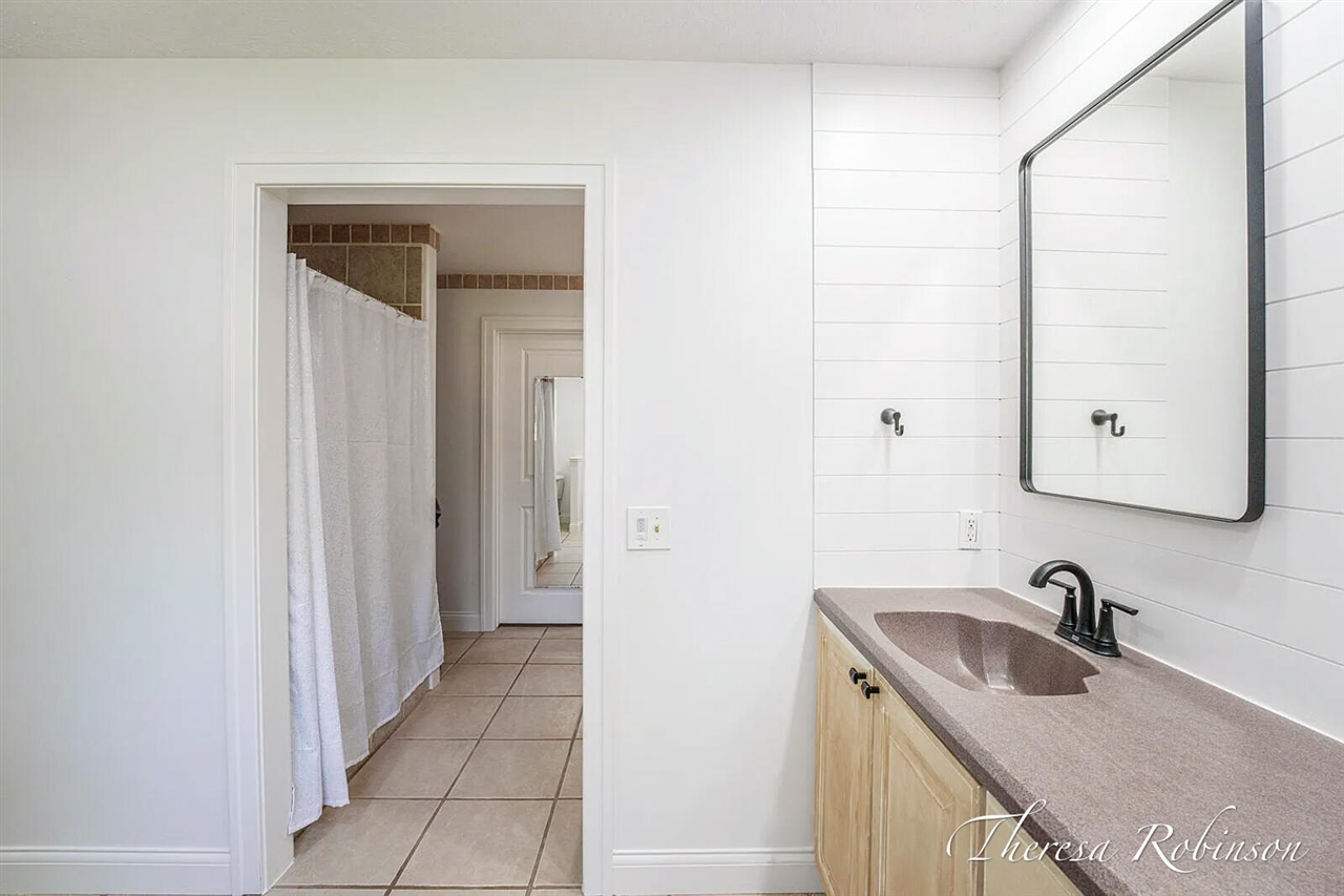 2232 Pointe North Drive, Cedar Springs, MI, 49319-7941