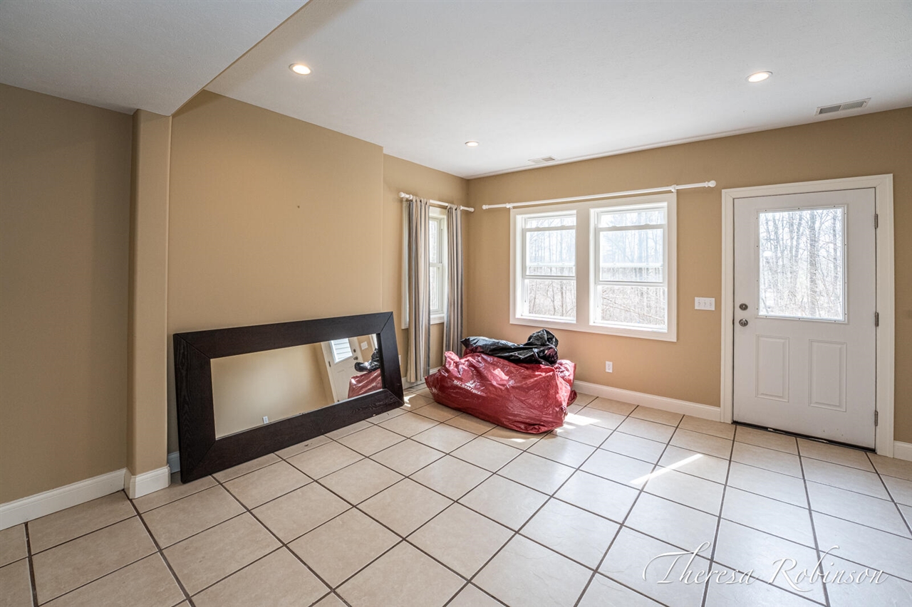 2232 Pointe North Drive, Cedar Springs, MI, 49319-7941