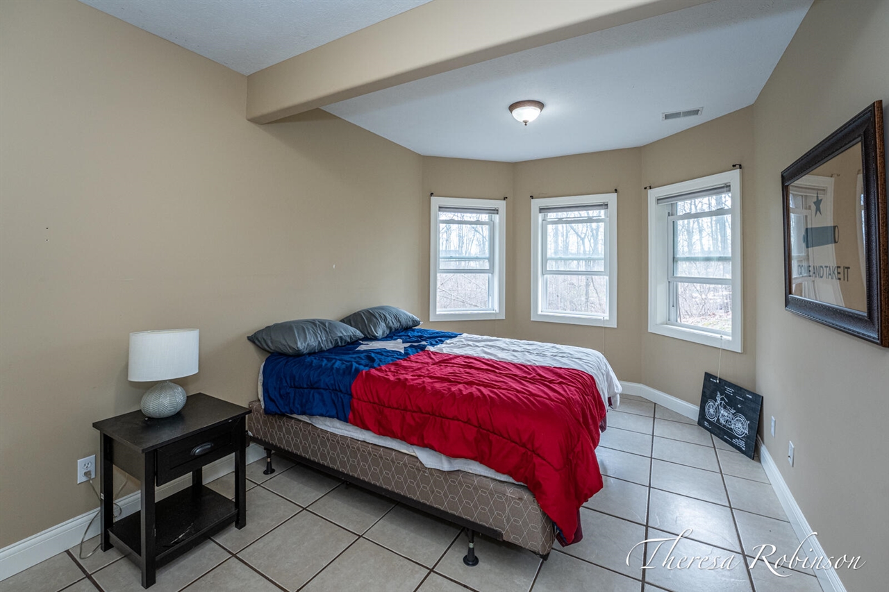 2232 Pointe North Drive, Cedar Springs, MI, 49319-7941