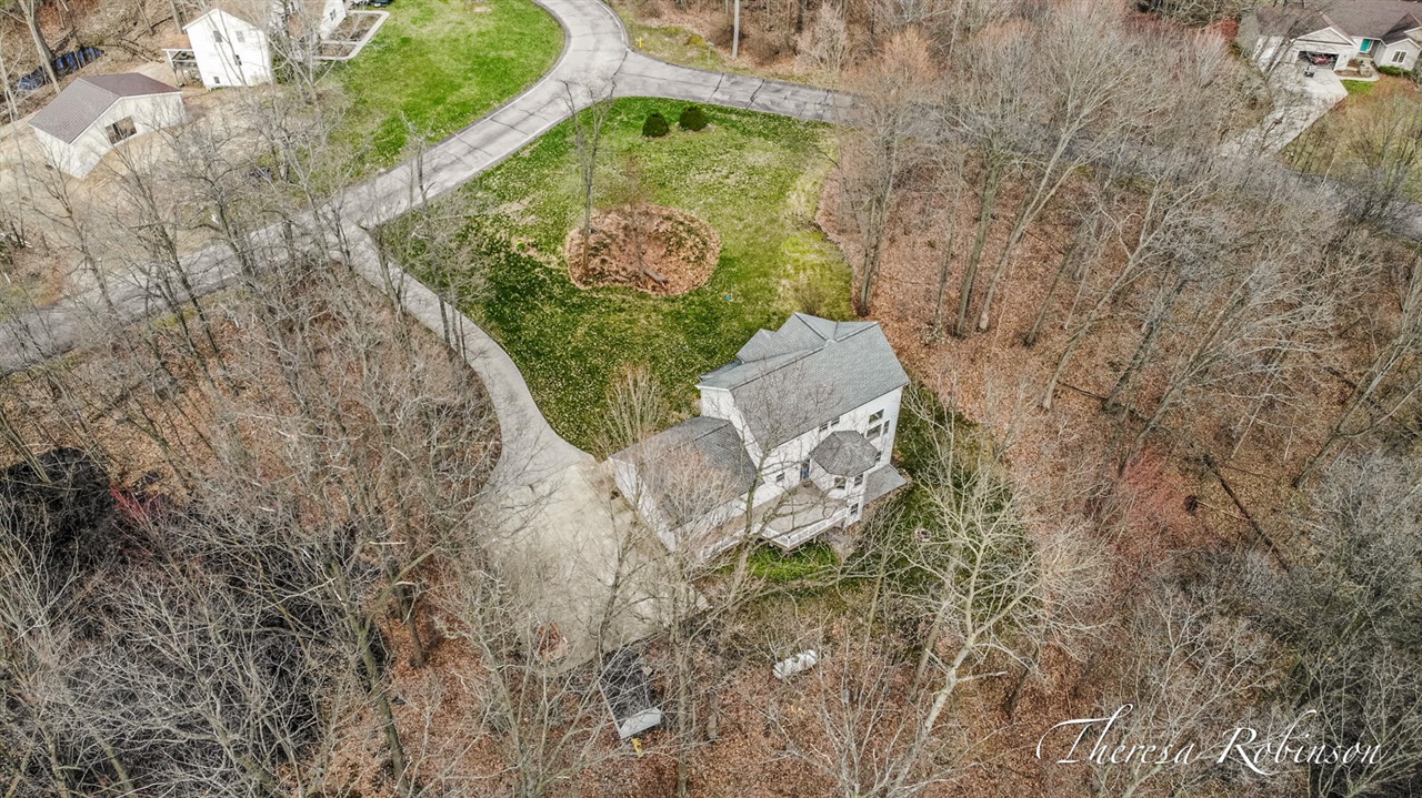 2232 Pointe North Drive, Cedar Springs, MI, 49319-7941