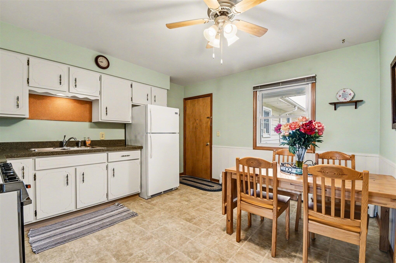 528 Leisure Acres Street, Sparta, MI, 49345