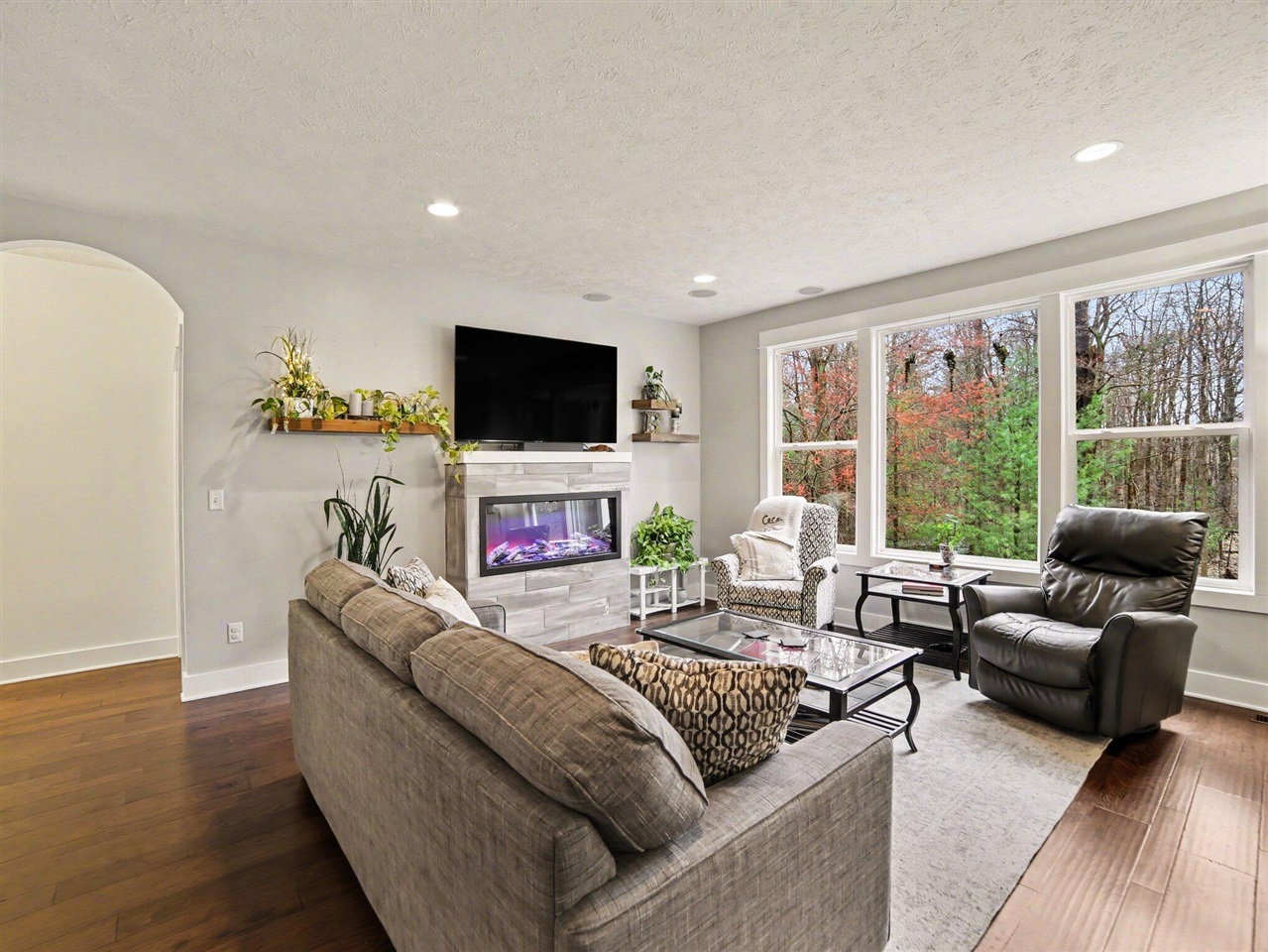 6837 Westshire Drive, Norton Shores, MI, 49444-7804