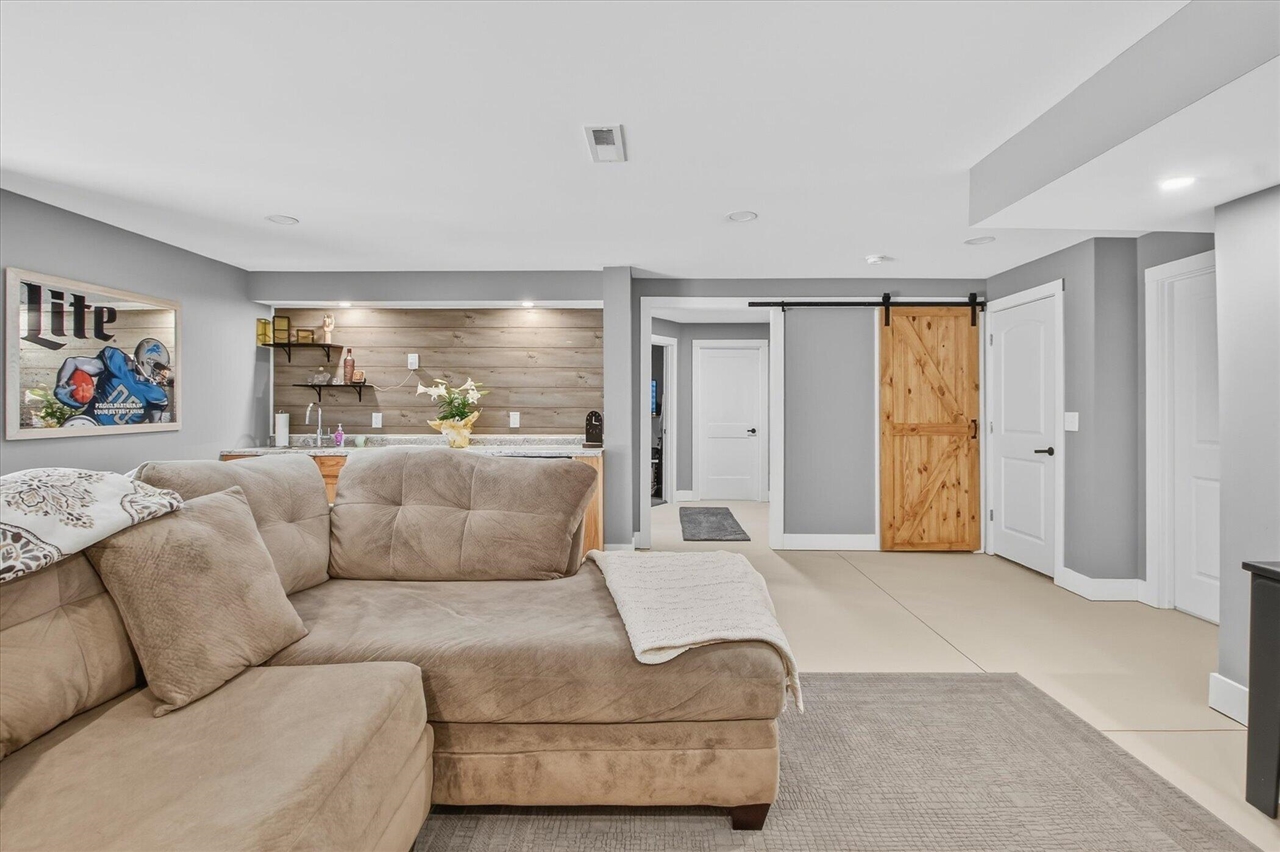 15371 Buck Hollow Drive, Gowen, MI, 49326-8704