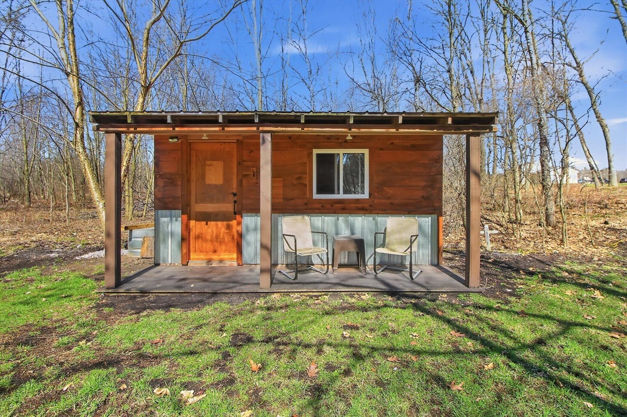 15371 Buck Hollow Drive, Gowen, MI, 49326-8704