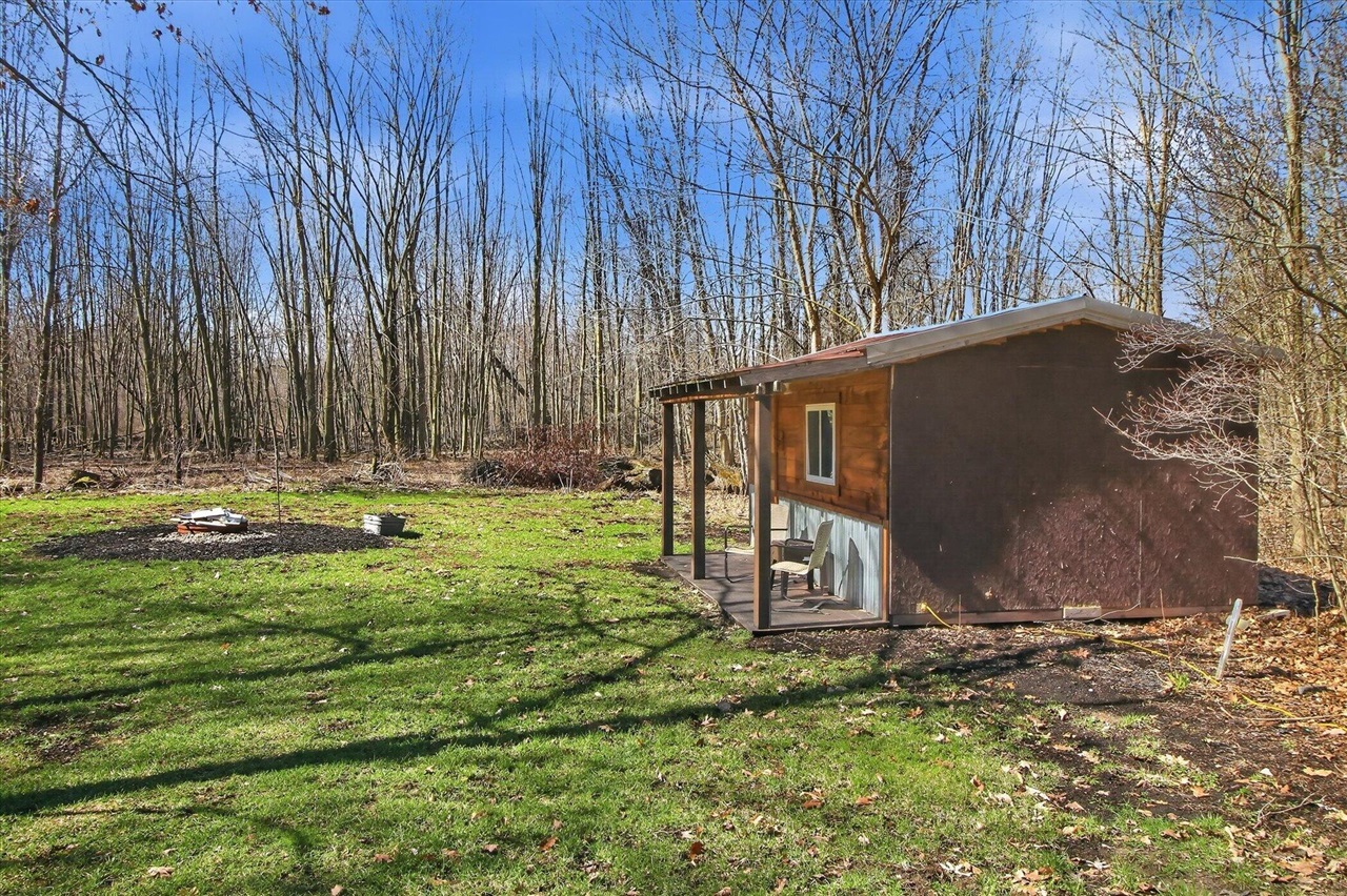 15371 Buck Hollow Drive, Gowen, MI, 49326-8704