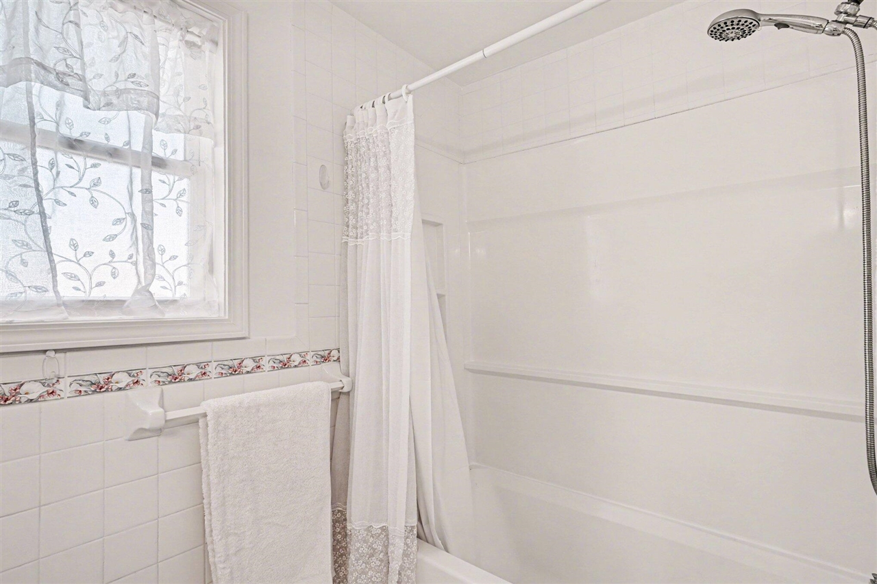 110 Ansted Drive, Battle Creek, MI, 49015-2820