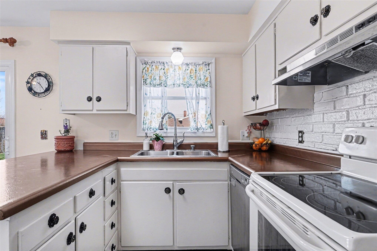 110 Ansted Drive, Battle Creek, MI, 49015-2820