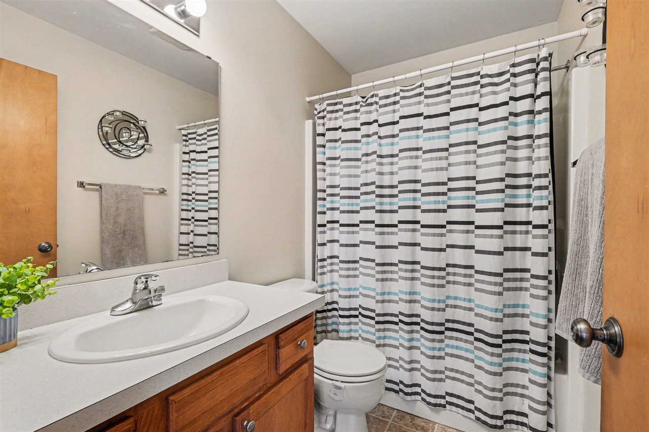 7460 15 Mile Road, Cedar Springs, MI, 49319-9342