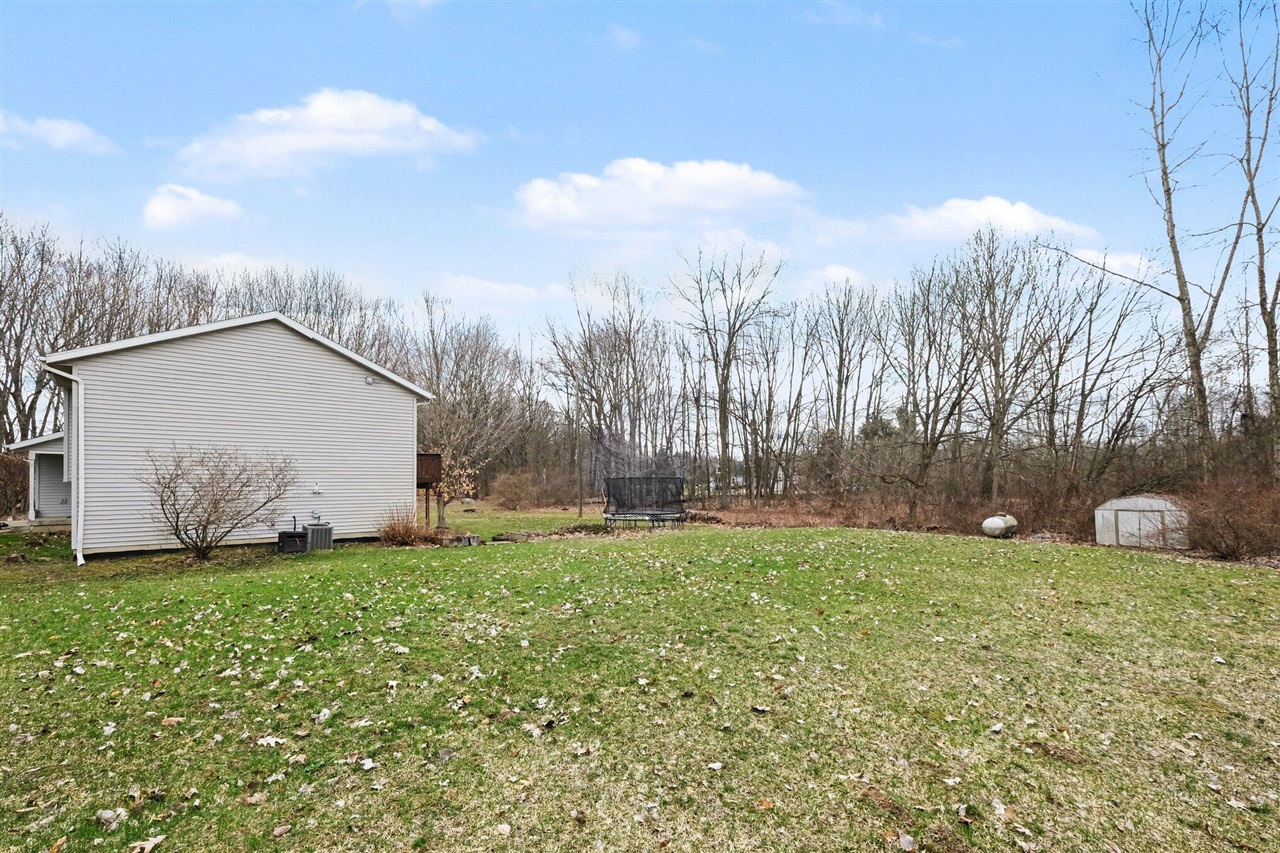 7460 15 Mile Road, Cedar Springs, MI, 49319-9342