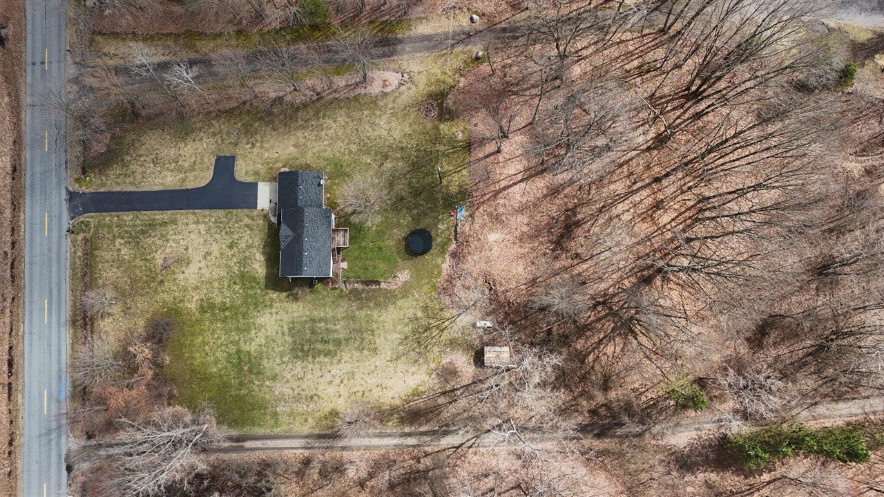 7460 15 Mile Road, Cedar Springs, MI, 49319-9342