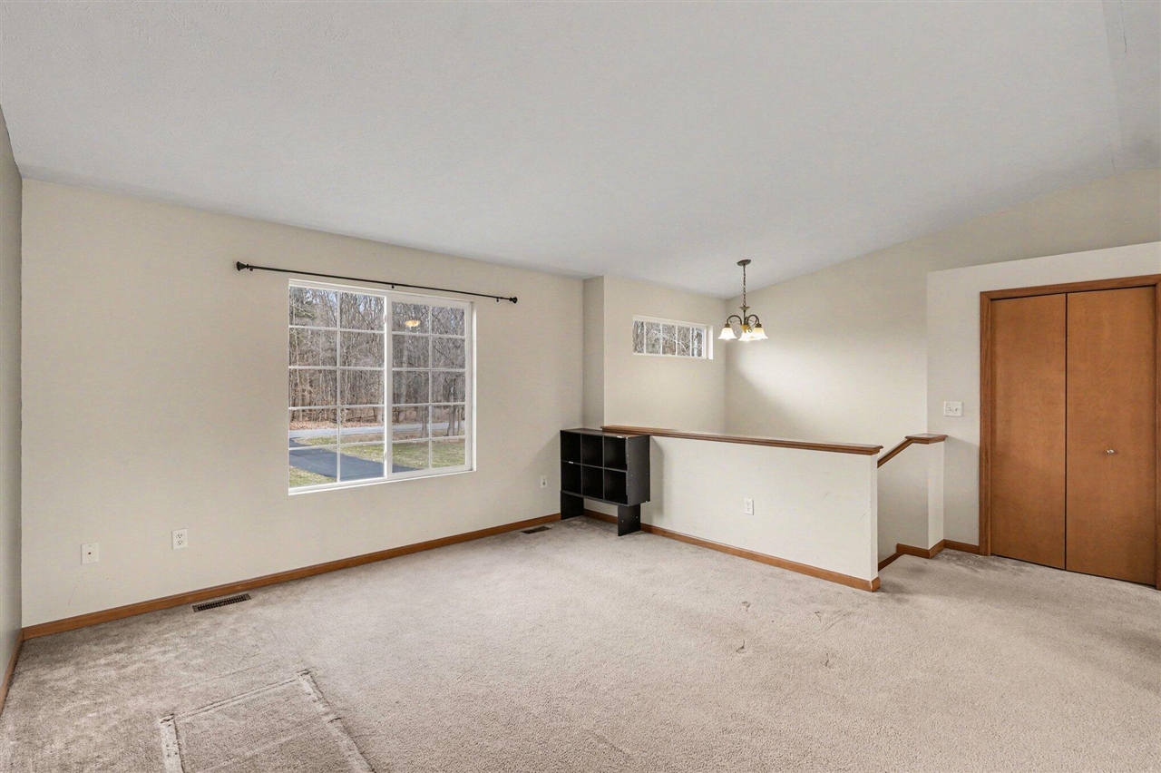 7460 15 Mile Road, Cedar Springs, MI, 49319-9342