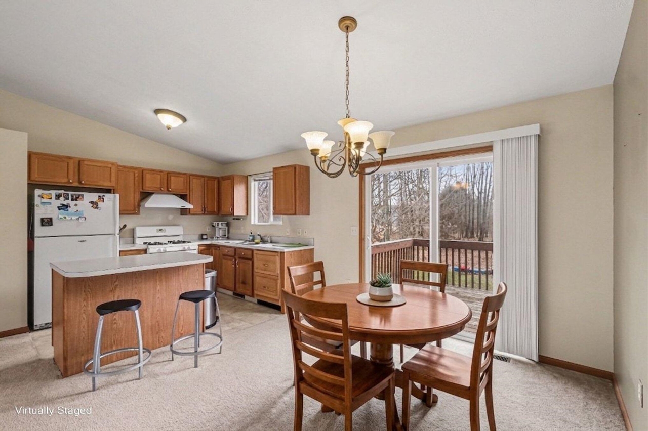 7460 15 Mile Road, Cedar Springs, MI, 49319-9342