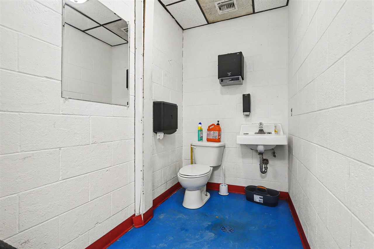 4343 W Columbia Avenue, Battle Creek, MI, 49015-8701