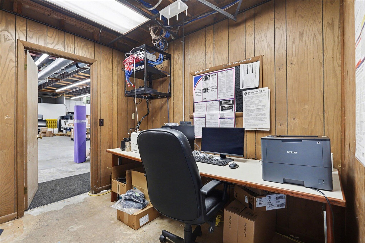 4343 W Columbia Avenue, Battle Creek, MI, 49015-8701