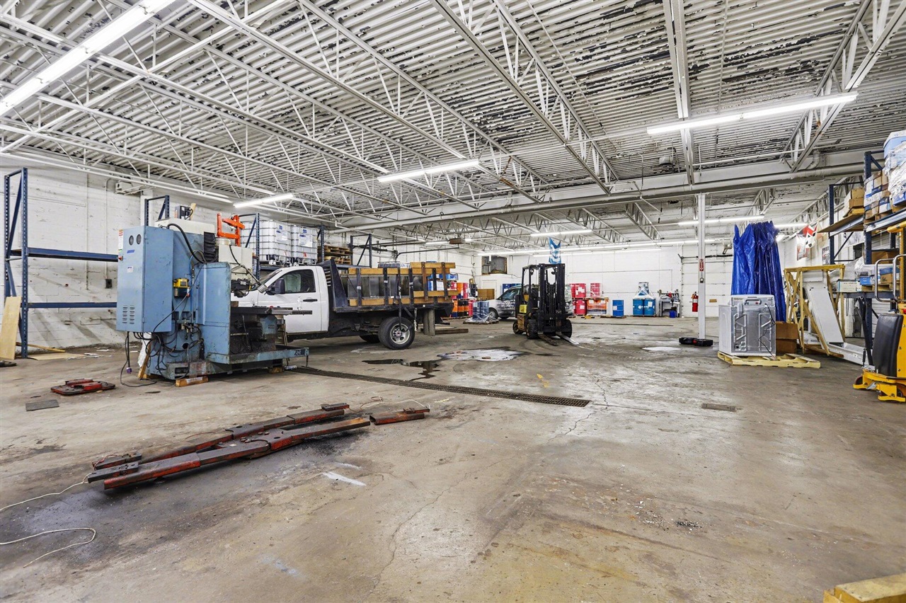 4343 W Columbia Avenue, Battle Creek, MI, 49015-8701