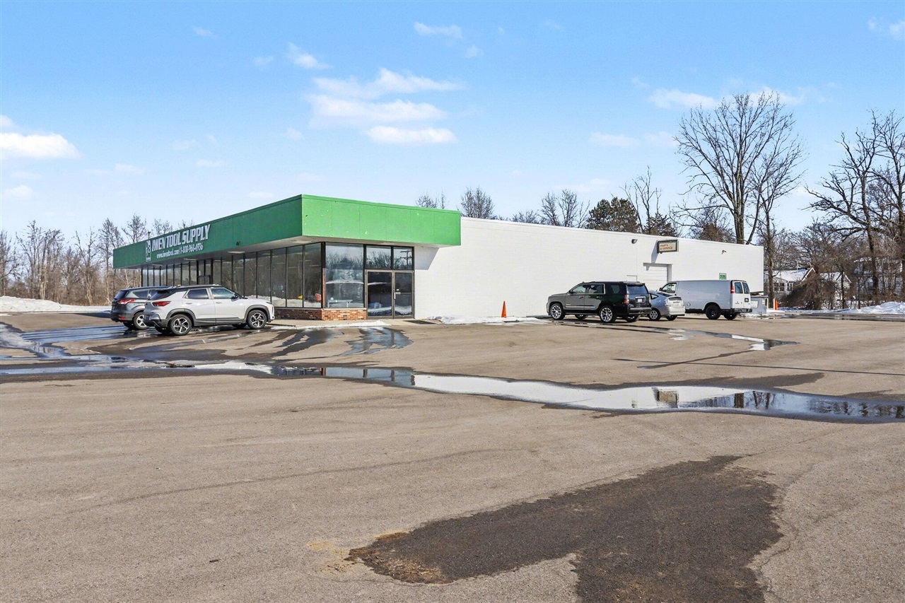 4343 W Columbia Avenue, Battle Creek, MI, 49015-8701