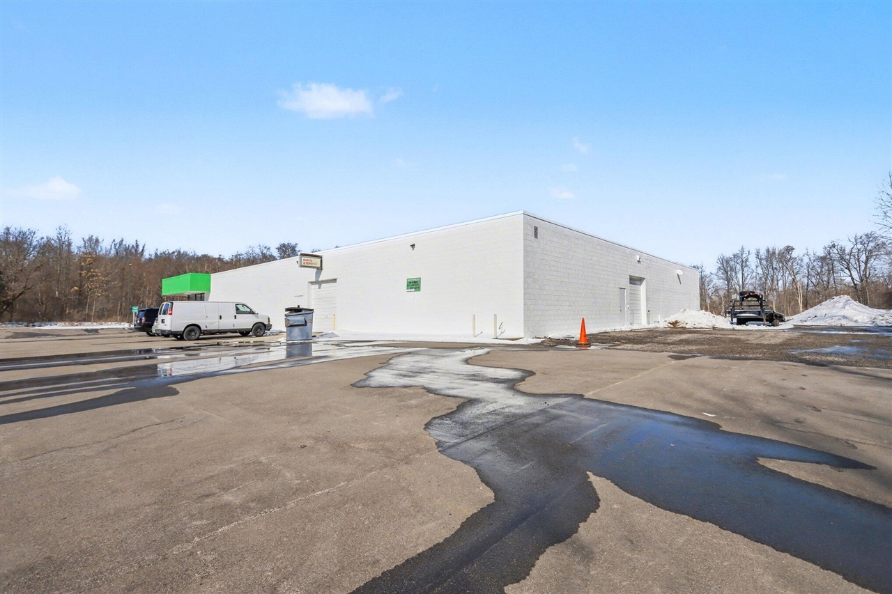 4343 W Columbia Avenue, Battle Creek, MI, 49015-8701