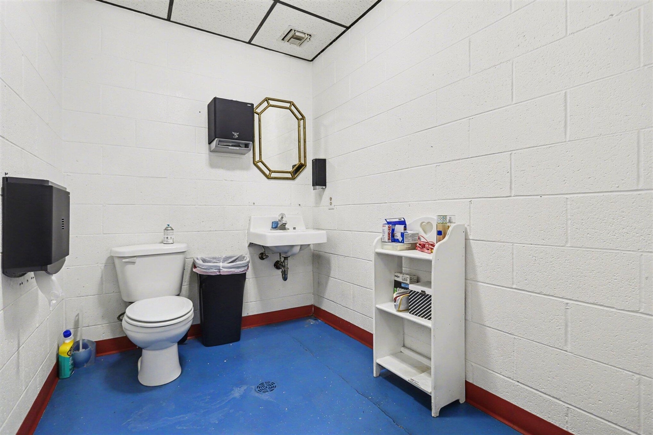 4343 W Columbia Avenue, Battle Creek, MI, 49015-8701