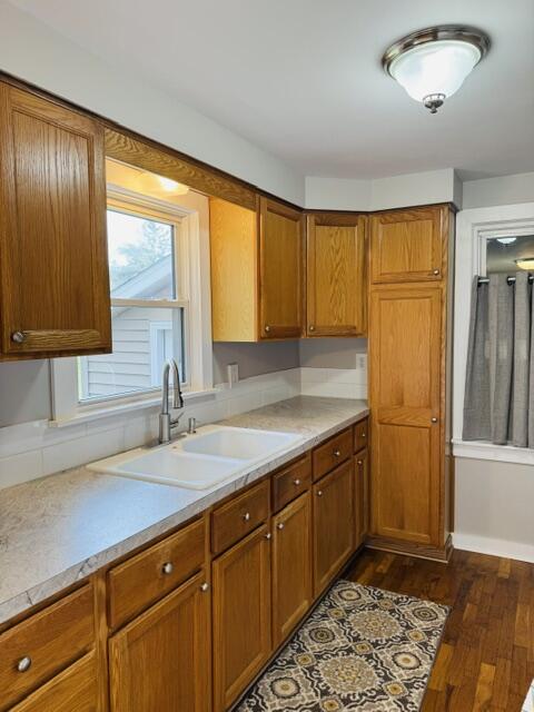 1671 State Street, Holland, MI, 49424-6230