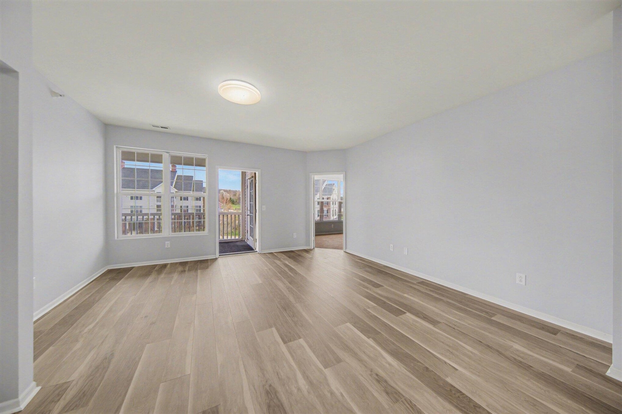 1016 W Summerfield Glen Circle UNIT&nbsp;87, Ann Arbor, MI, 48103-9166