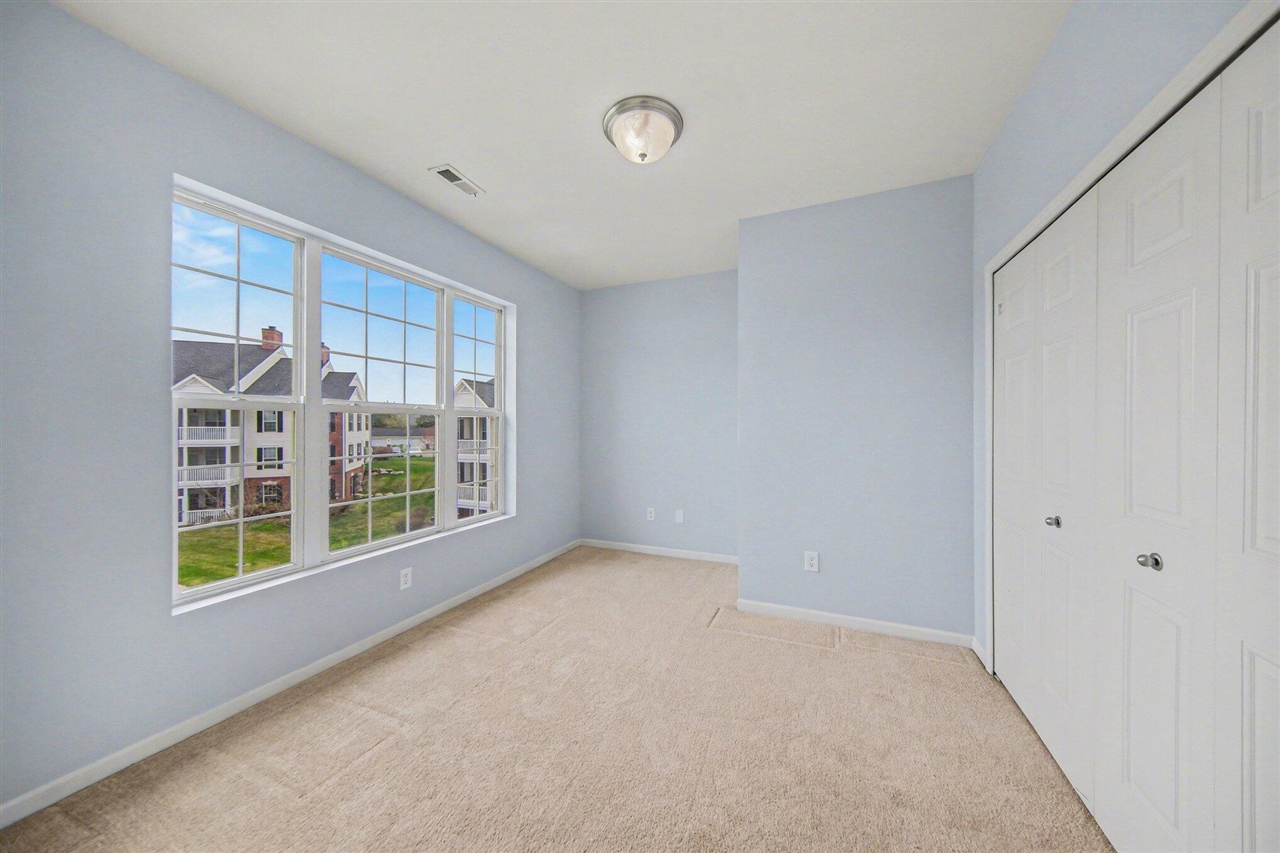 1016 W Summerfield Glen Circle UNIT&nbsp;87, Ann Arbor, MI, 48103-9166