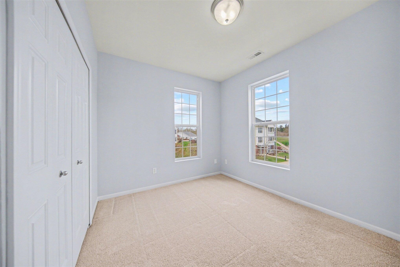 1016 W Summerfield Glen Circle UNIT&nbsp;87, Ann Arbor, MI, 48103-9166